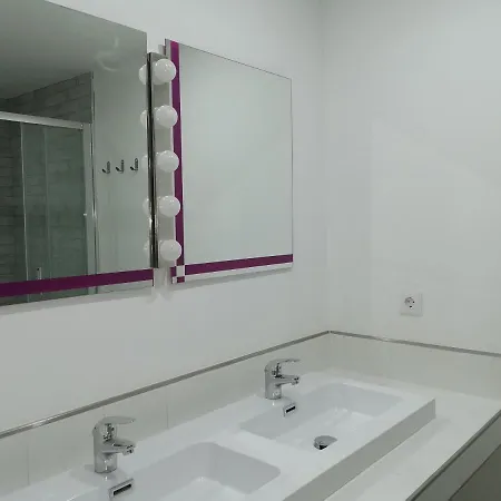 Laguna Locdenia Apartment *